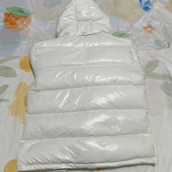 Moncler White Glossy Down Jacket - Picture 12 of 13